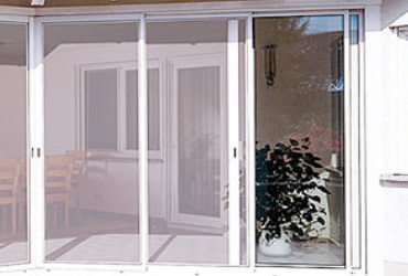 Mosquiteras para ventanas y puertas - Carpintería de aluminio en Terrassa