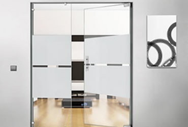 Puertas de paso de aluminio abatibles baviera 1pf